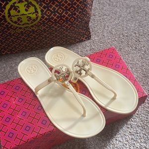 Tory burch sandals